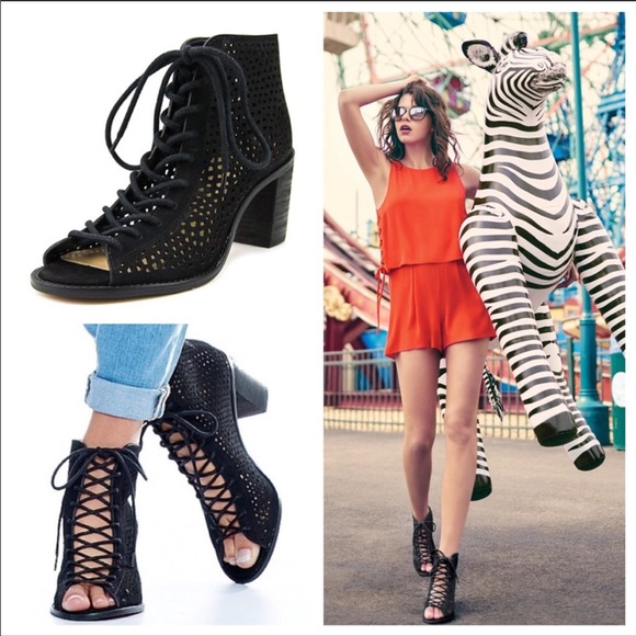 Vince Camuto Shoes - Vince Camuto LIKE NEW Tulina Lace Up Bootie Heel